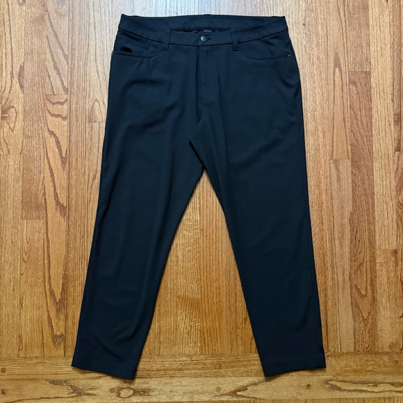 Lululemon ABC Slim-Fit 5 Pocket Pant Warpstreme in Black size 33